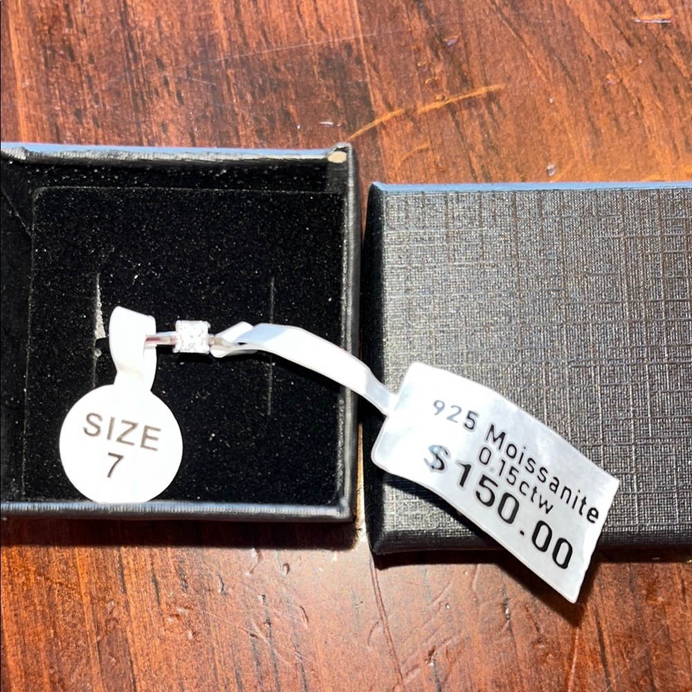 Princess cut solitaire Moissanite 925 Silver Ring